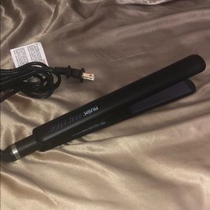 Rusk heat freak flat iron